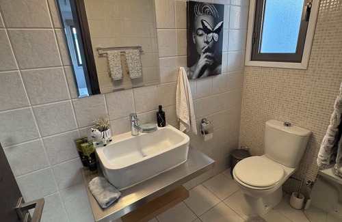 Lykabittos Apartment | Elegant Escape in Nicosia