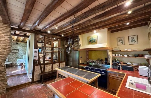 Montoillot House | Clos de Fougères - Gîte entier le Bourguignon