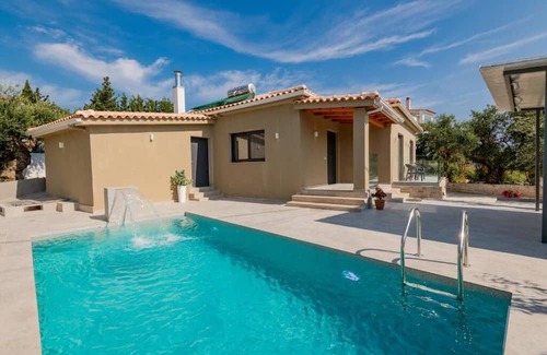 Planos Villa | Xenessa Elegant Villa, 4-Bedroom Private Pool Retreat