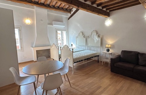 San Felice sul Panaro House | Apartment with kitchen