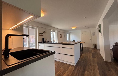 Oberderdingen Apartment | Aposto Apartments Am Marktplatz 13 with Private Terrace and Wi-Fi