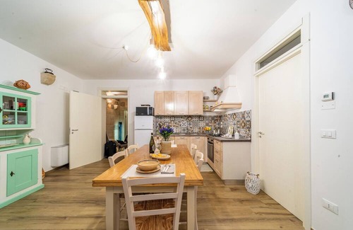 Montesano Salentino Villa | VILLA GINEVRA: typical Salento pajara with swimming pool in the Salento countryside.