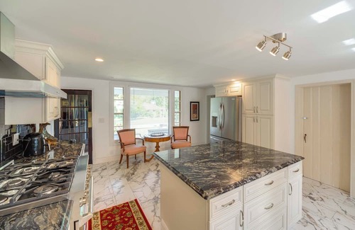 Conneaut House | Near Lake Erie, Harbor & Parks: Conneaut Getaway!