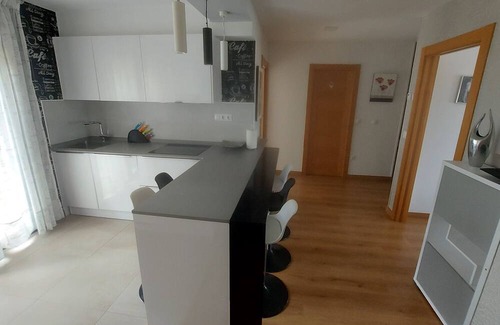 Suances Apartment | Alojamientos Marte: apartment right on the beach