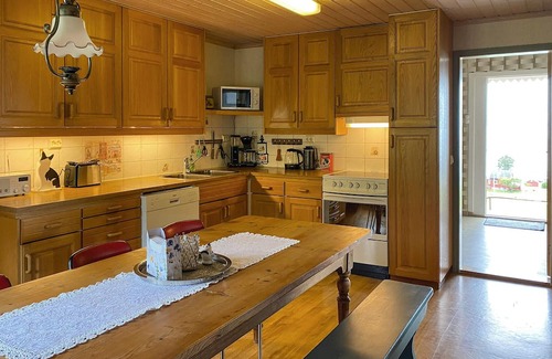 Midsund Municipality House | Lovely home in Fiksdalen