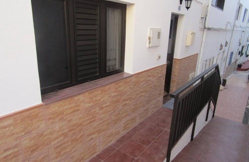 Arrieta House | Vacation Home 'La Casita Villalba' with Sea View, Private Terrace and Wi-Fi