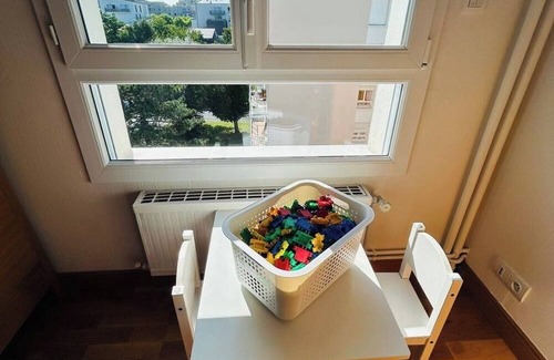 Quartier Malherbe Apartment | Le haie vigné, large quiet apartment close to town center