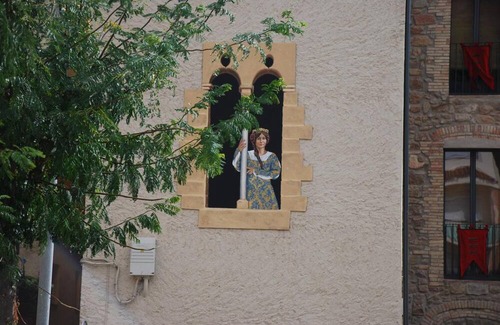 Balaguer Apartment | Bed and Breakfast 'Habitació Superior' with Shared Terrace, Wi-Fi and Air Conditioning