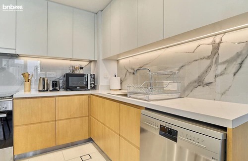 Dubai Marina Apartment | bnbme | Beach Access: 1BR Apartment w/City Views