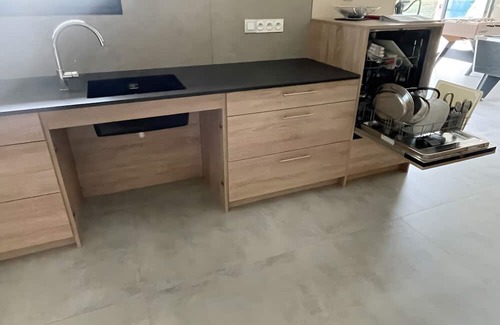 Locmaria-Grand-Champ House | Gite PMR for 13 People L'Orchidée – Single Storey