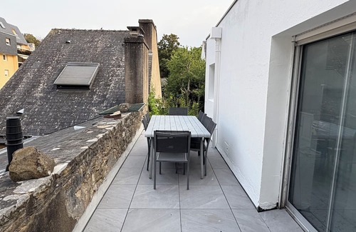 Auray Apartment | Large duplex with garden in Auray town center