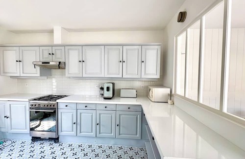 Auray Apartment | Large duplex with garden in Auray town center
