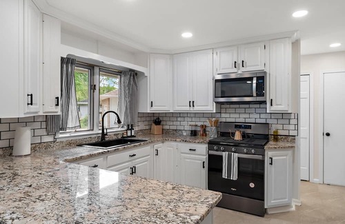 Willmar House | Soothing 5-bedroom house with AC in charming Willmar