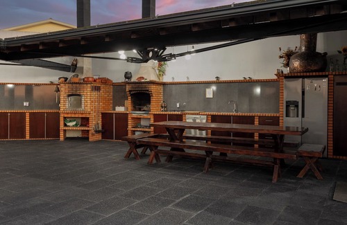 Estarreja Villa | 12 minutes from the center of Aveiro. Villa with swimming pool and soccer pitch.