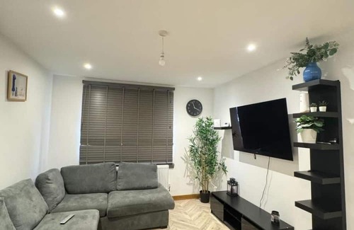 North End Apartment | Erith cosy retreat home