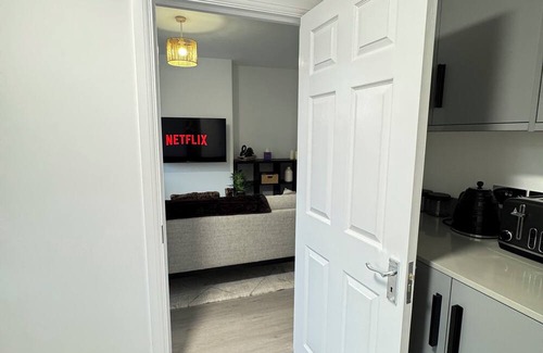 Hatfield Apartment | Cozy retreat for twonone-bedroom apartment nComfortable king bed