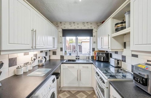 Doncaster House | Welcoming 3-bedroom house in Doncaster