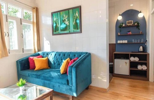 The Mall Road Apartment | Arvelia Acacia, beautiful 2 bed suite by Da Alohas