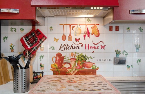 Genoa Apartment | Apartment 'Zena' with Wi-Fi and Air Conditioning