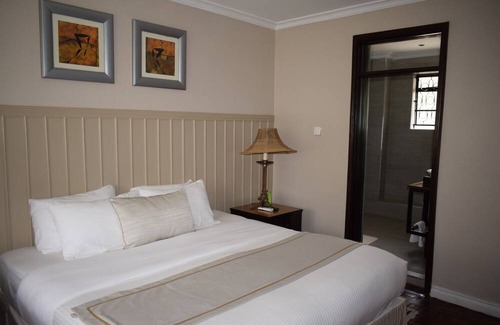 Gigiri Hotel | Superior balcony room ensuite