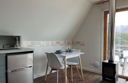 Kylesku Cottage | 2 bedroom accommodation in Kylesku, near Lairg