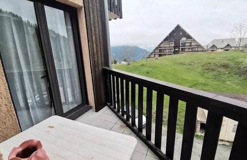 Reallon Apartment | Comete Residence - T2 well exposed and well equipped for 6 people in Réallon