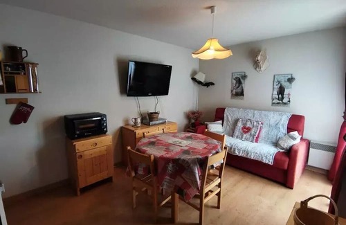 Reallon Apartment | Comete Residence - T2 well exposed and well equipped for 6 people in Réallon