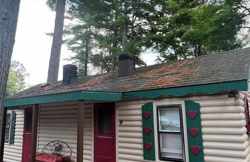 Gaylord Cabin | Welcome to Cottage 4 at Heart Lake Resort!