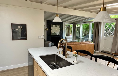 Tamalpais-Homestead Valley House | Elegant Retreat at Private MCM Sanctuary, Pet Friendly Stay