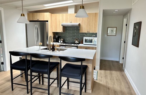 Tamalpais-Homestead Valley House | Elegant Retreat at Private MCM Sanctuary, Pet Friendly Stay