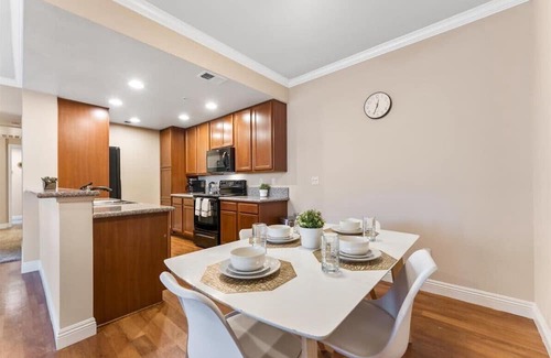 Reno/Tahoe Airport Apartment | 2BR Getaway Pool, Gym, Basketball Court & Theater Access