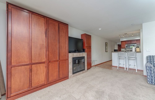 Chelan Condo | GrandView 622 Waterfront condo on Lake Chelan