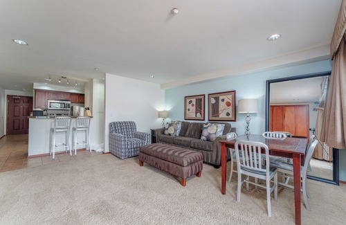Chelan Condo | GrandView 622 Waterfront condo on Lake Chelan