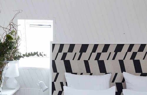 Eu Apartment | Discover LE 64: Cozy Family Room with Kitchen Amenities