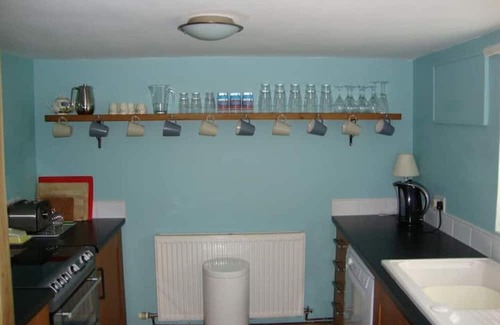 Llangammarch Wells Cottage | Picturesque Rural Cottage in Mid Wales with Pool & Spa