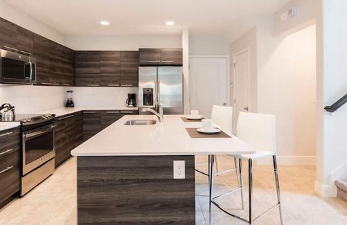 Haines City Condo | Modern 3 Bed Town Home at Balmoral Resort-3SLTTH1