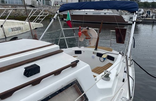 Canidelo Boat Rental | Bonito e Acolhedor Veleiro Localizado no Porto Junto á foz do rio Douro
