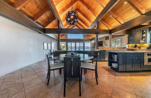 Tahoe City House | Luxurious 4 Bedroom Lakefront | Unit 131