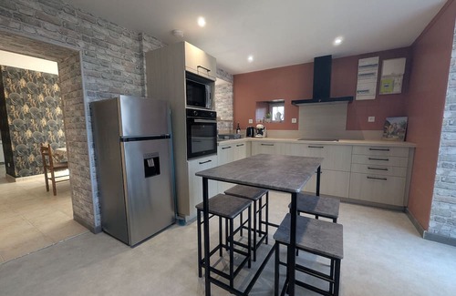 Orges Cottage | Riverside cottage in Orges for 8 guests