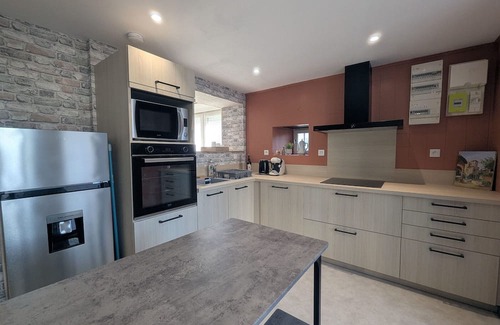 Orges Cottage | Riverside cottage in Orges for 8 guests
