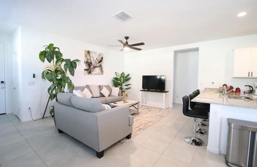 Maryvale House | Cardinals Stadium 3BR/2BA House