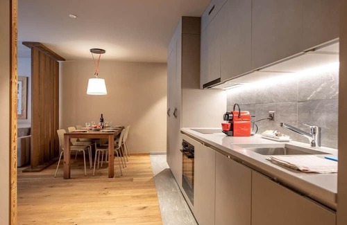 Zinal Apartment | Wifi, 150m from ski lifts, terrace, balcony, tv, ski locker, 63m², Zinal
