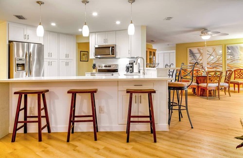 Lochmoor Waterway Estates House | ‼️Family-Ready‼️ 4BR with Heated Pool & BBQ