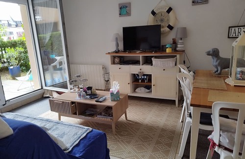Cabourg Apartment | Charming garden for two 450 m from the sea