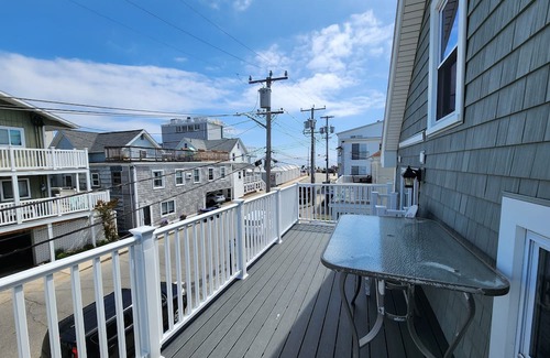 Hampton Apartment | G St Inn Unit 6 Charming 2-bedroom apartment in Hampton with AC, WiFi