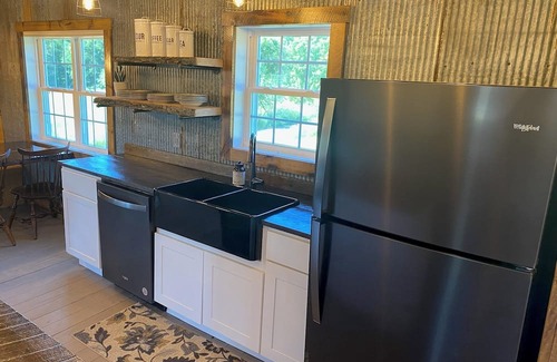 Cedarhurst Other | A secluded organic farm minutes from PA turnpike with AC, WiFi