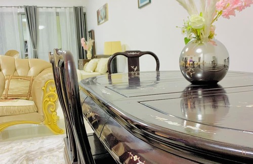 Abu Dhabi Apartment | Cozy 1-bedroom apartment in charming Abu Dhabi with AC, WiFi
