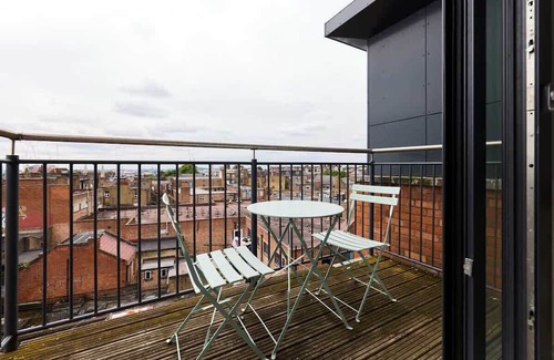Harlesden Apartment | The Harlesden Wonder - Captivating 3BDR Flat