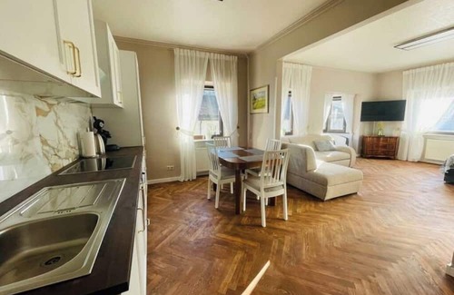 Idar-Oberstein House | Fitter's room accommodation in the center