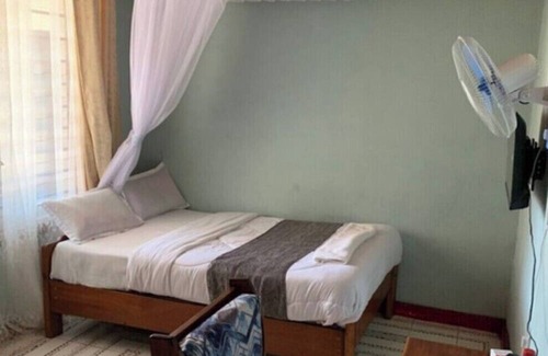 Kisumu House | Torchys Lounge Hotel in Kisumu Unit 4